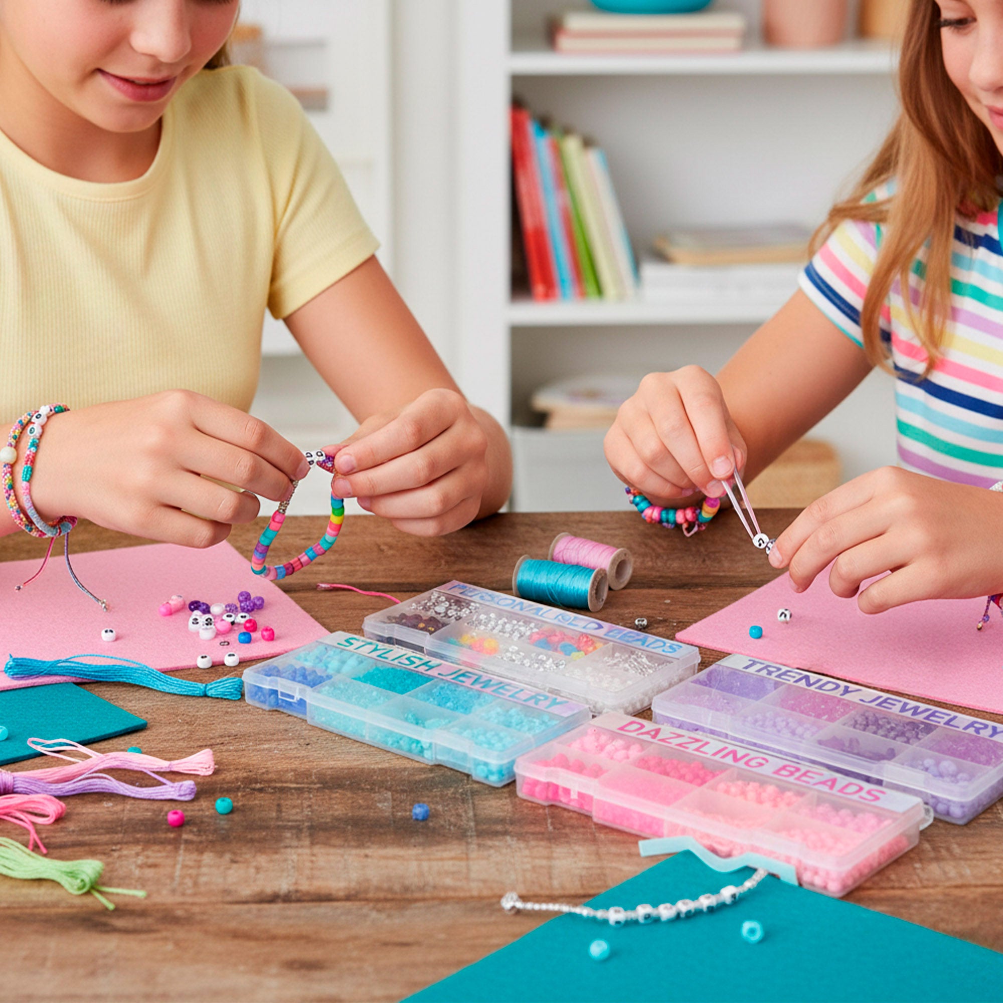 Set de joyería creativa con cuentas y accesorios de colores Beauty Love