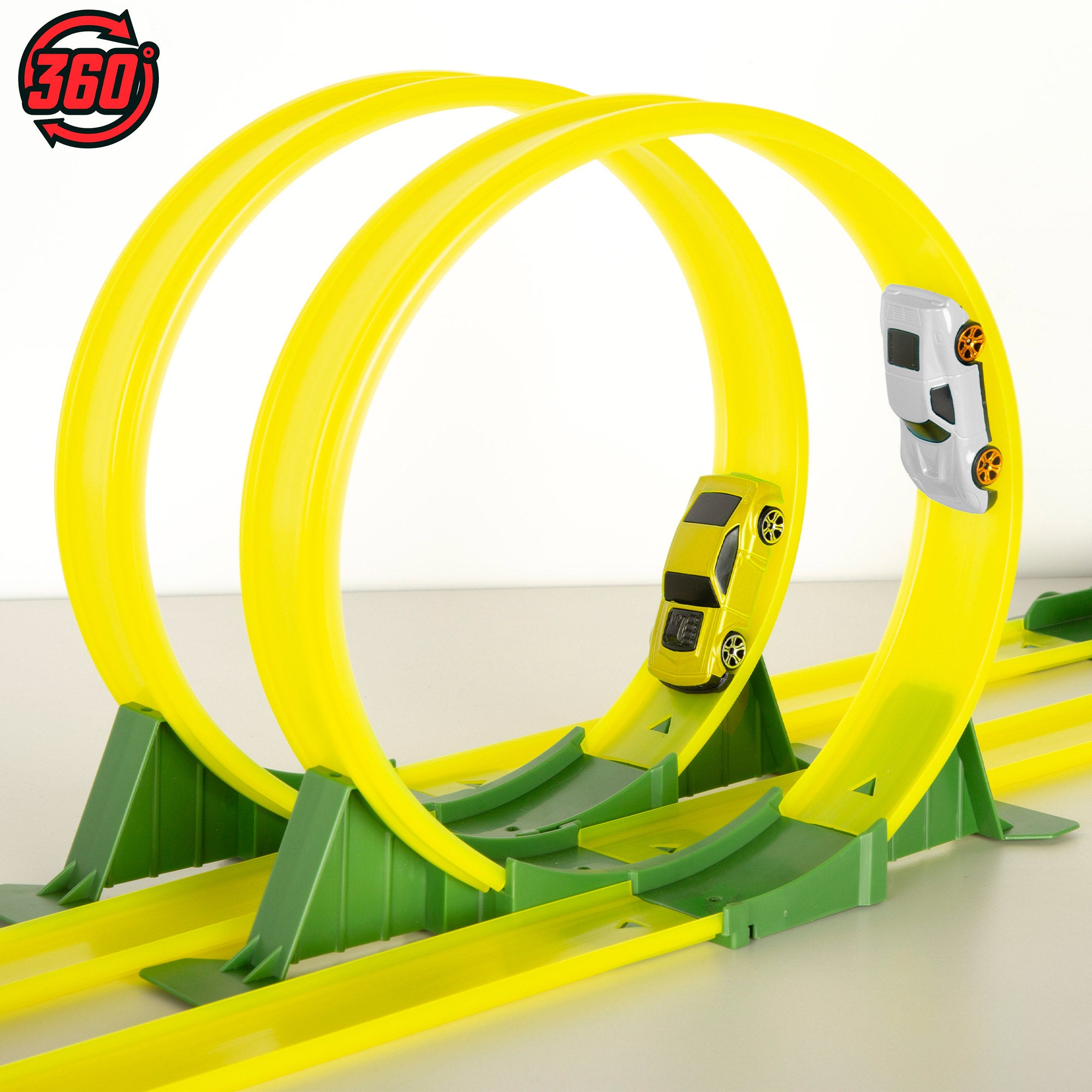 Pista de coches dinosaurio con doble lanzador y dos coches Teamsterz