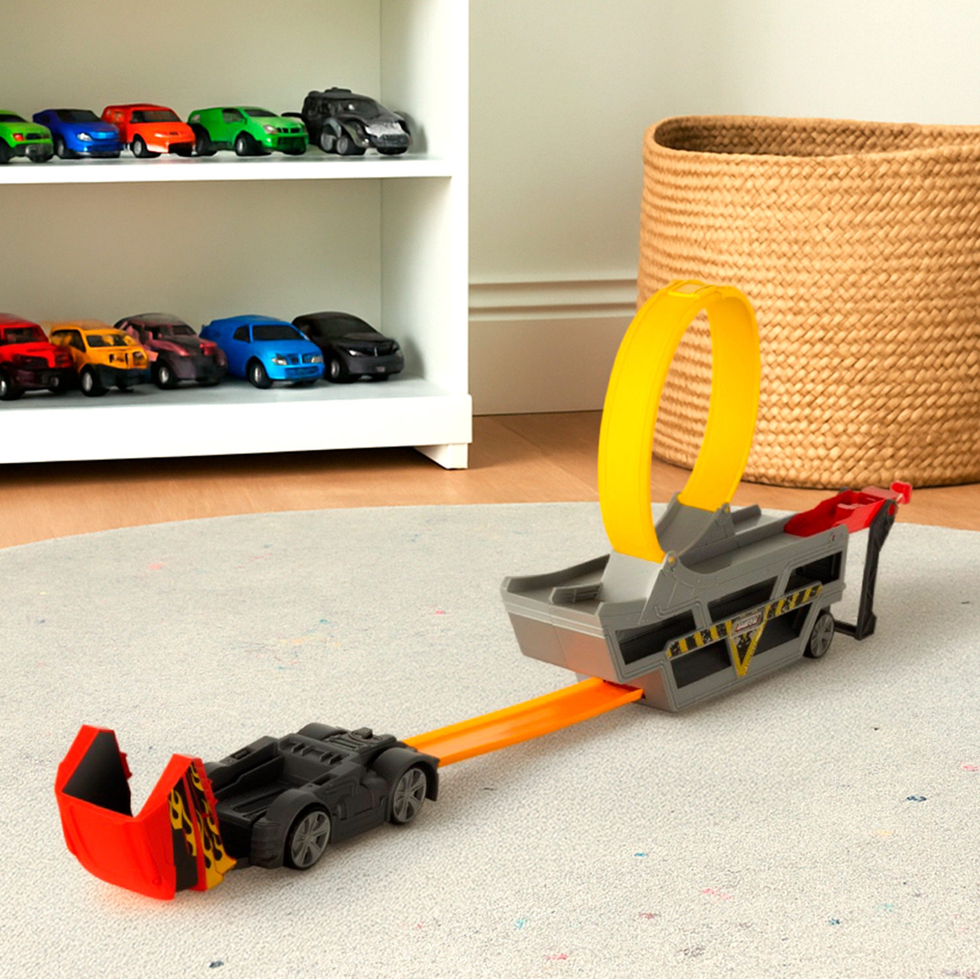 Camión lanzador de coches con pista looping y coche metálico Teamsterz