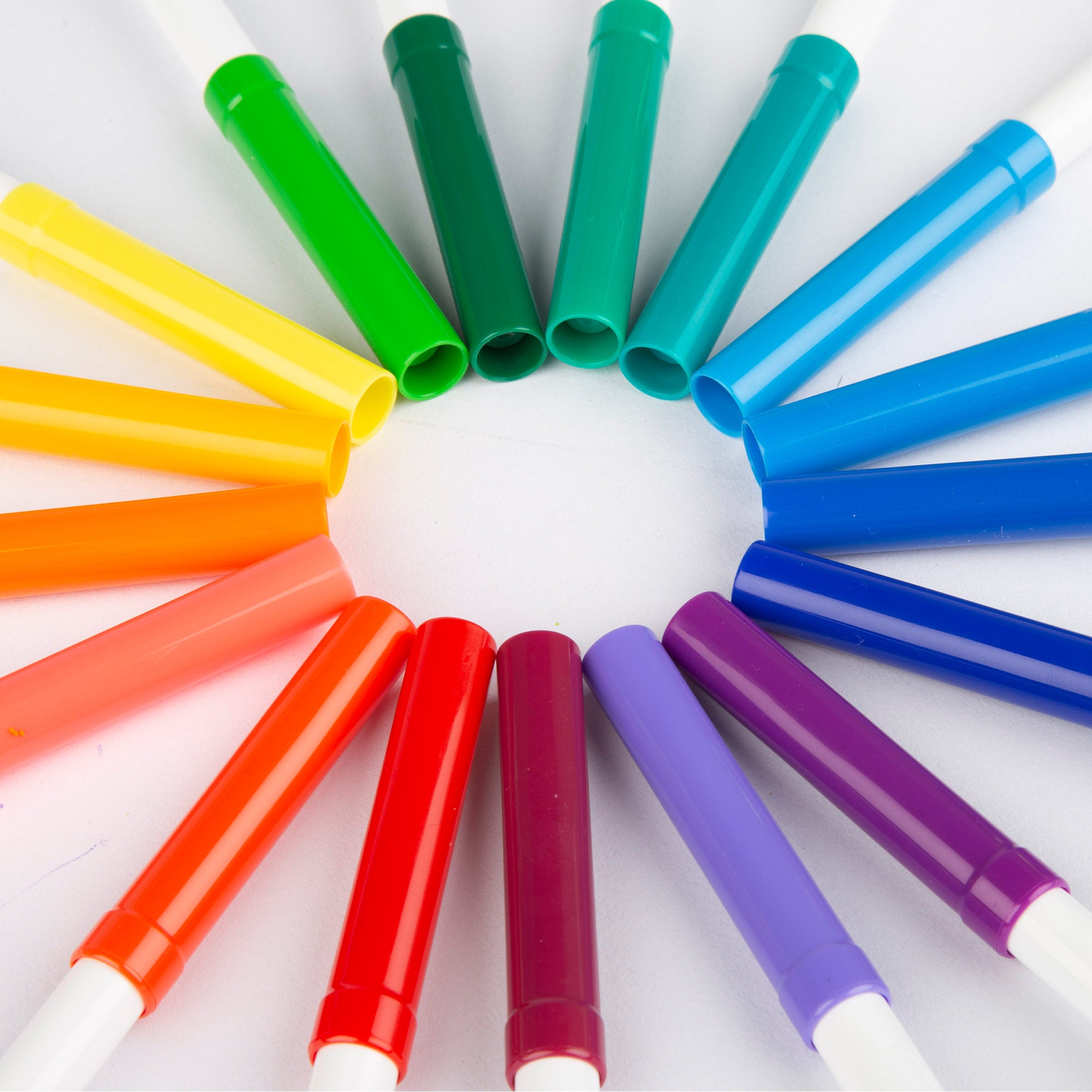 Maletín de dibujo infantil con 130 piezas de pintura y color COLORBABY