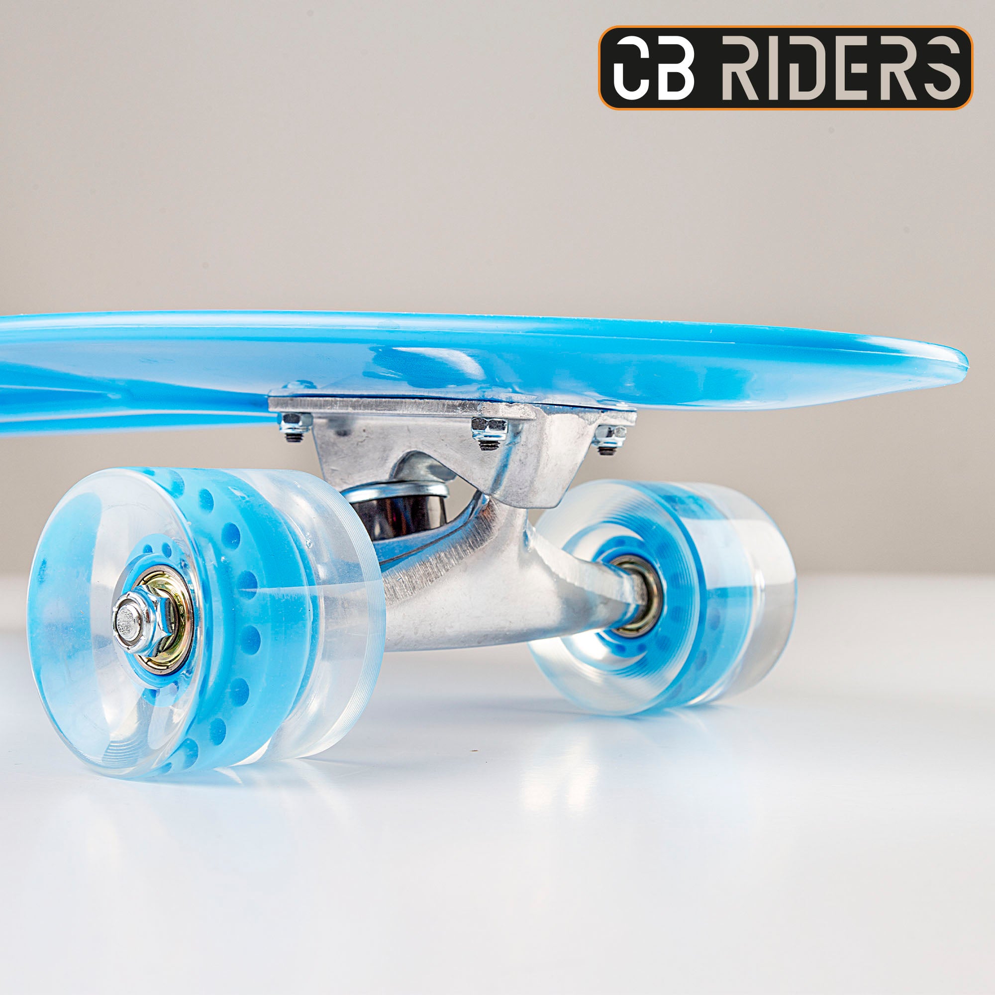 Skateboard infantil 4 ruedas azul 68 cm CB Riders