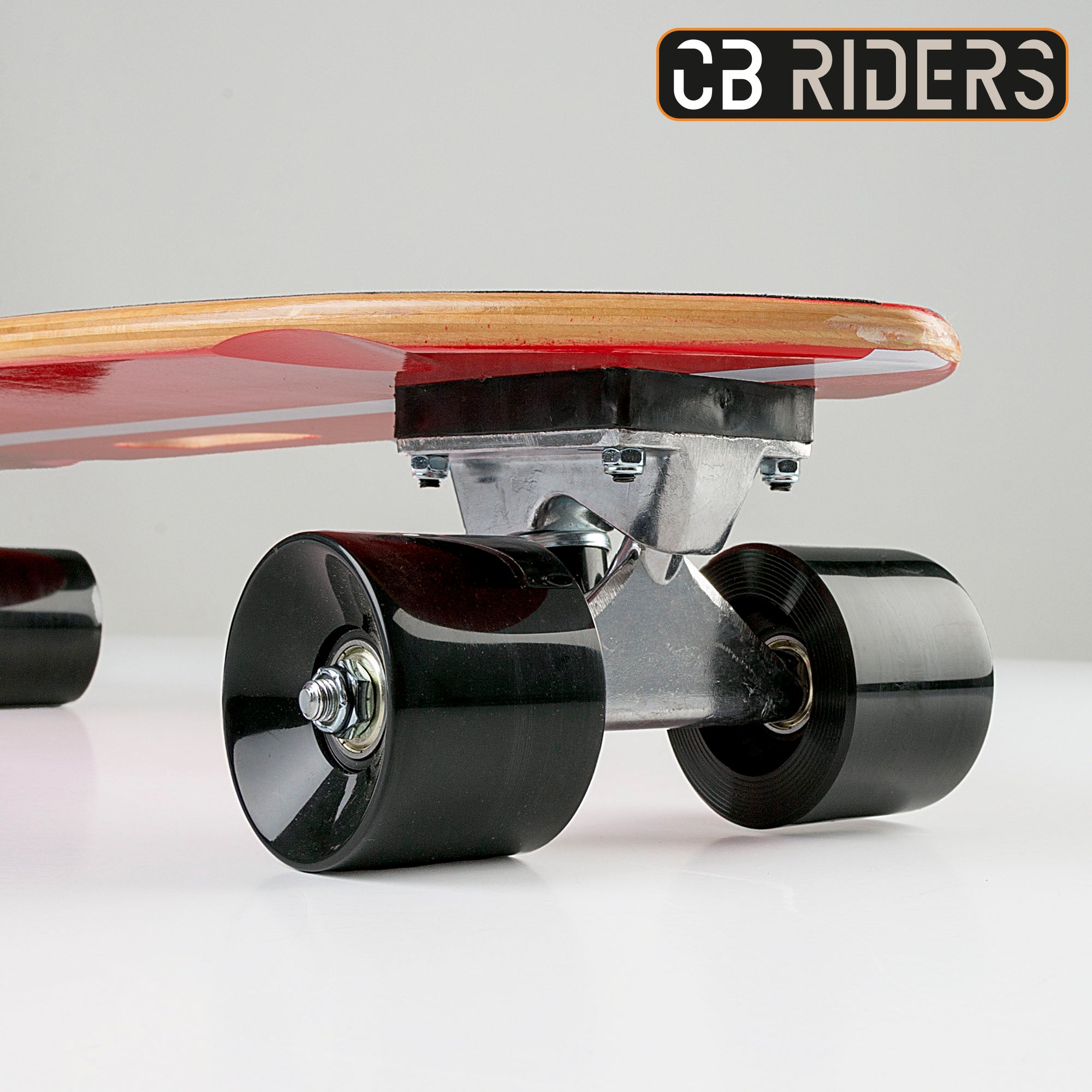 Skateboard infantil 4 ruedas negro 68 cm con asa CB Riders