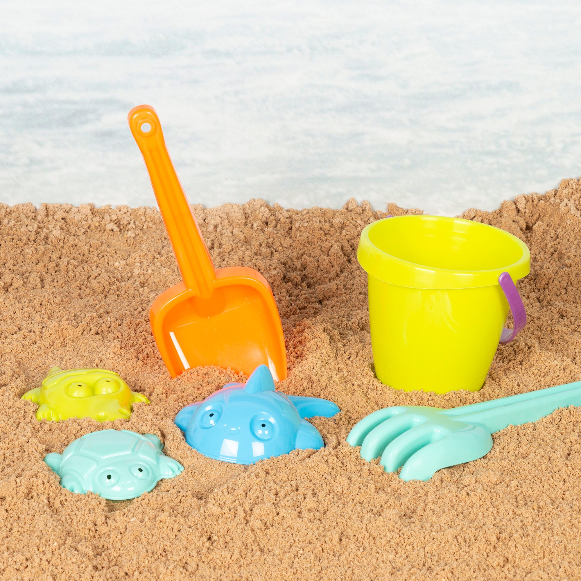 Cubo de playa con accesorios y moldes Color Beach
