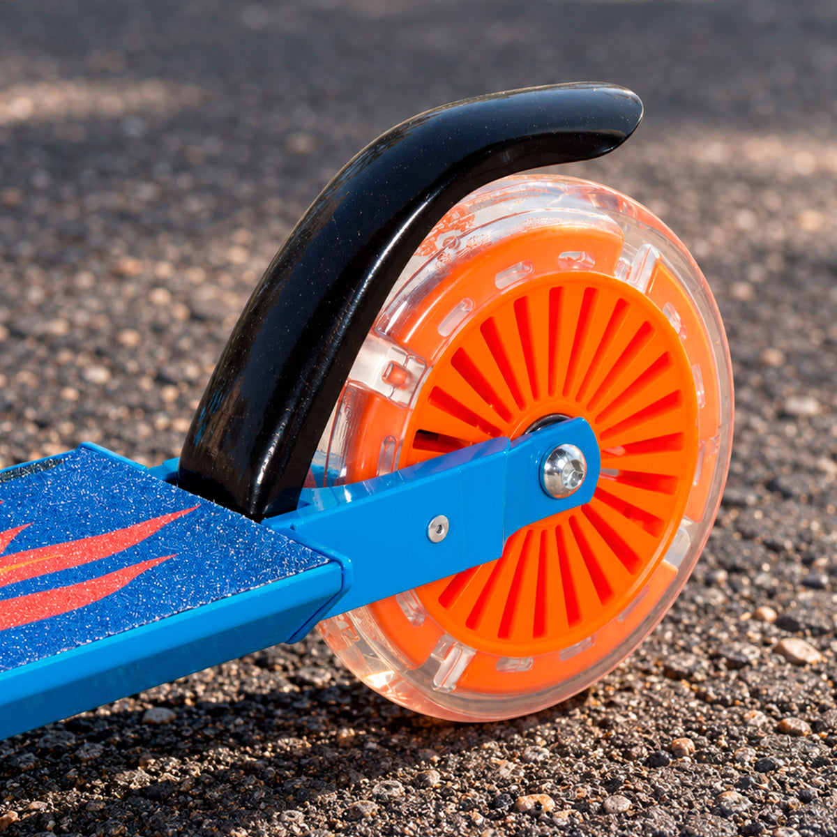 Hot Wheels Patinete 2 ruedas plegable con luces y manillar ajustable