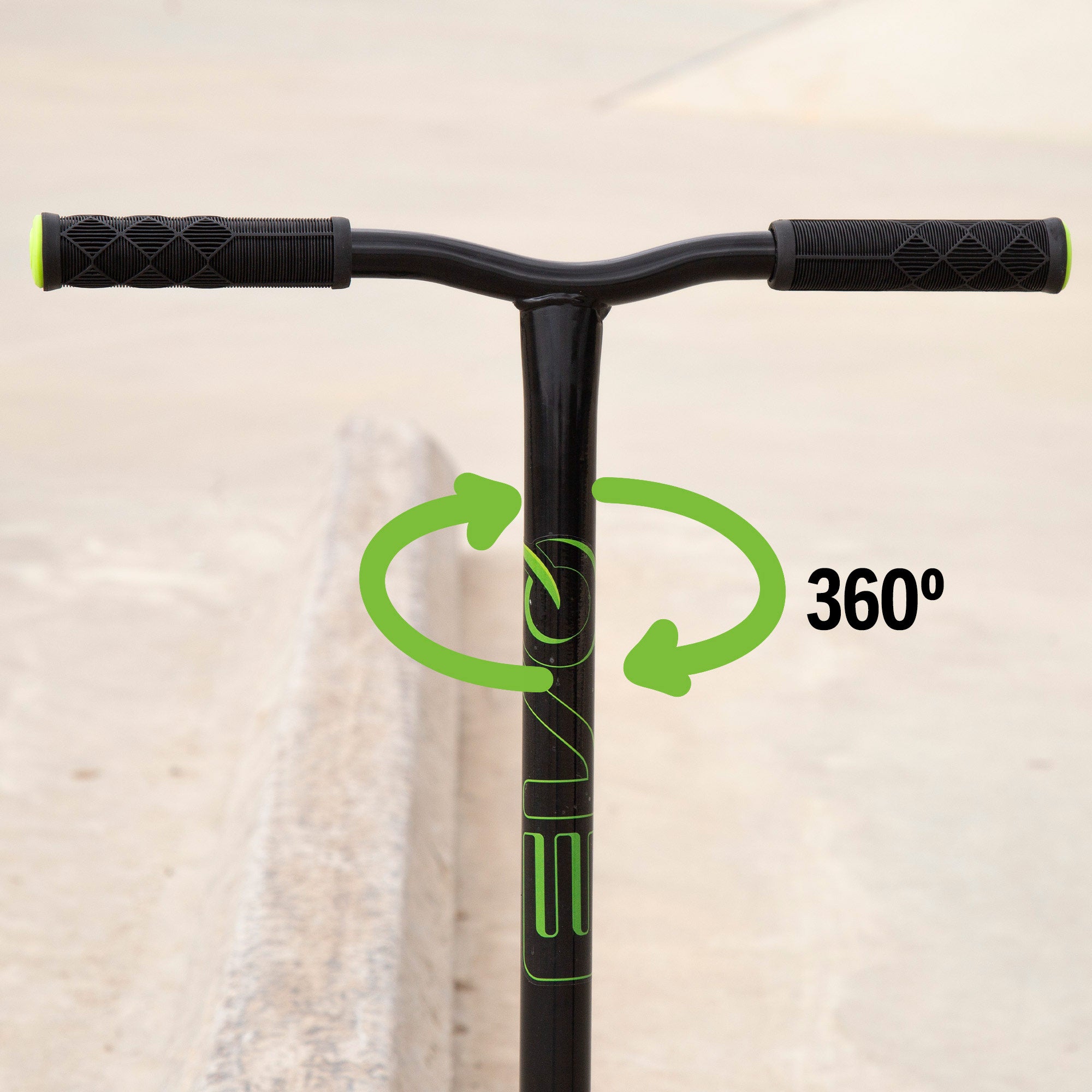 Patinete infantil manillar 360º negro y verde EVO
