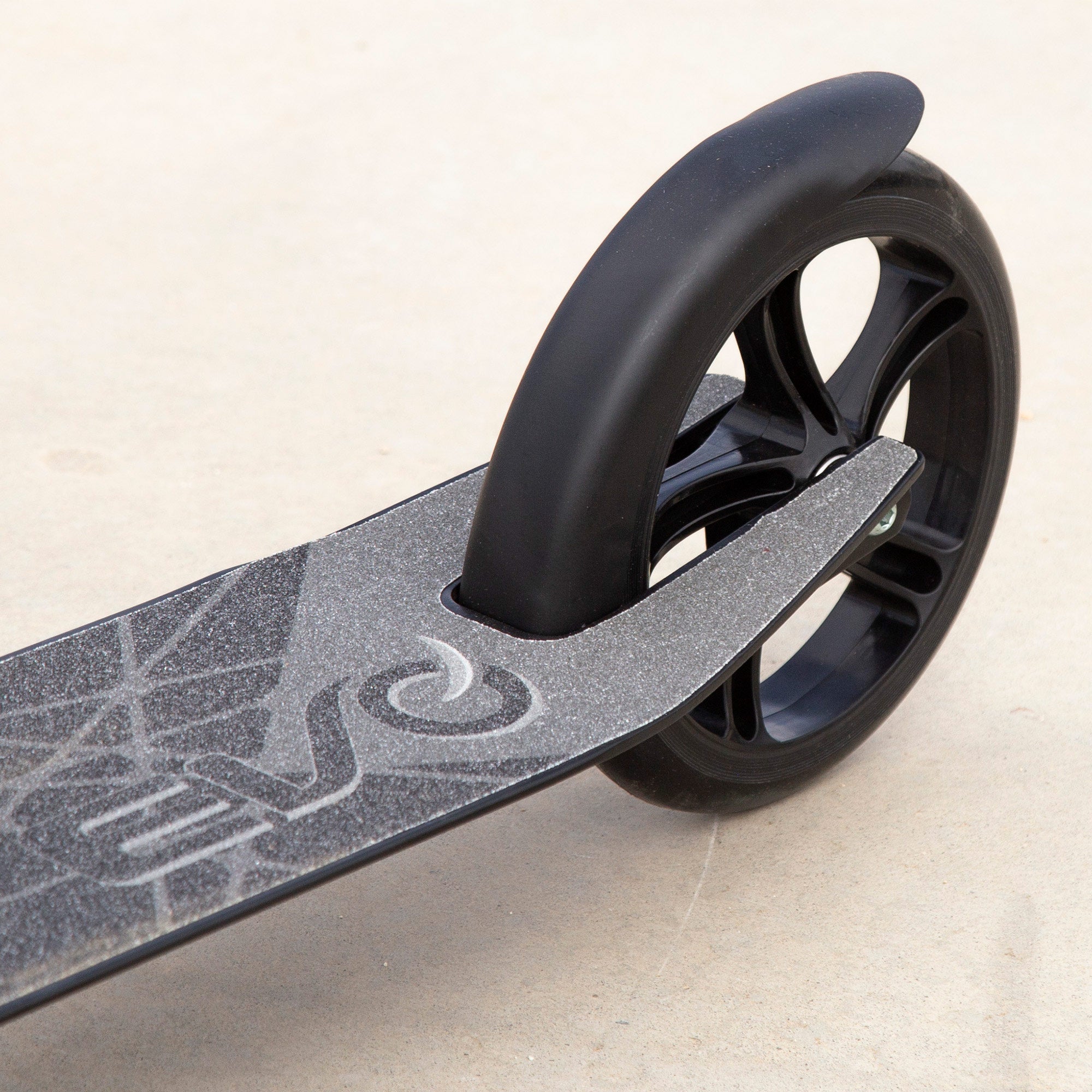 Patinete 2 ruedas plegable y ajustable negro EVO