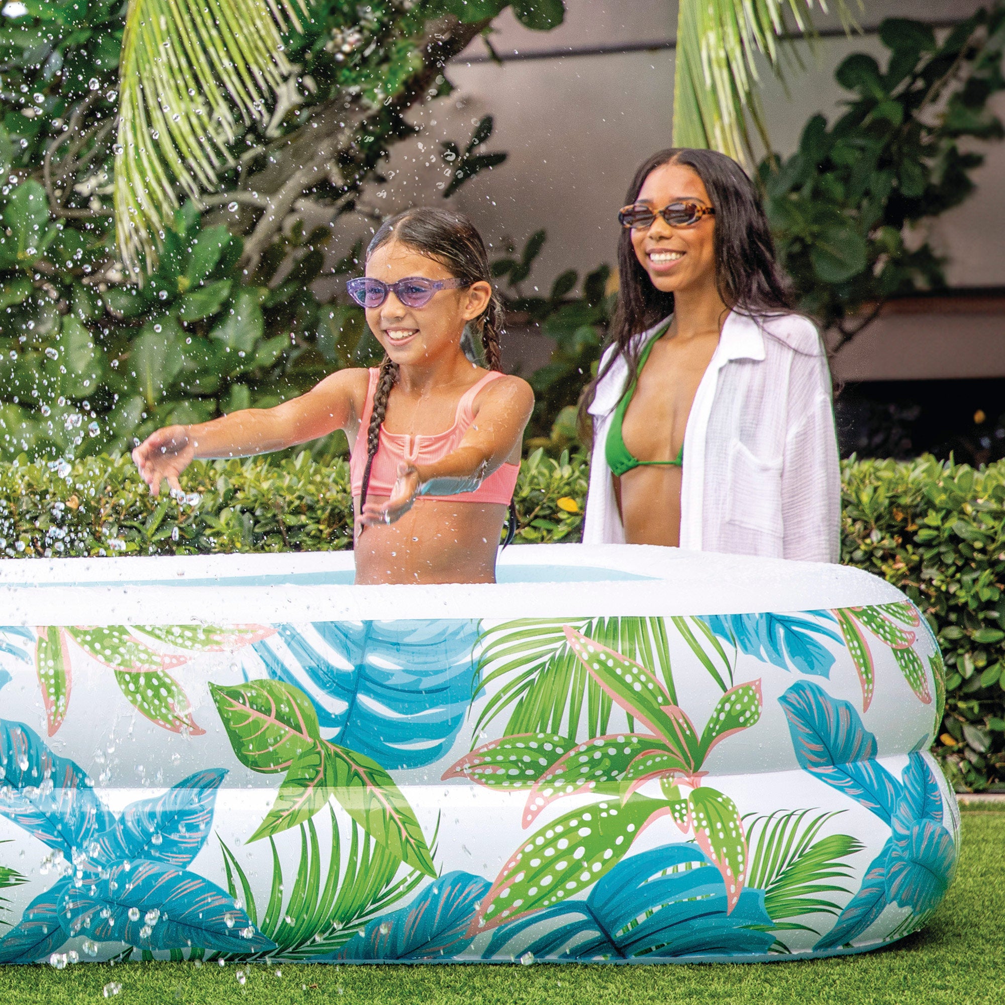 INTEX Piscina hinchable Tropical con estampado de hojas y tapón de desagüe