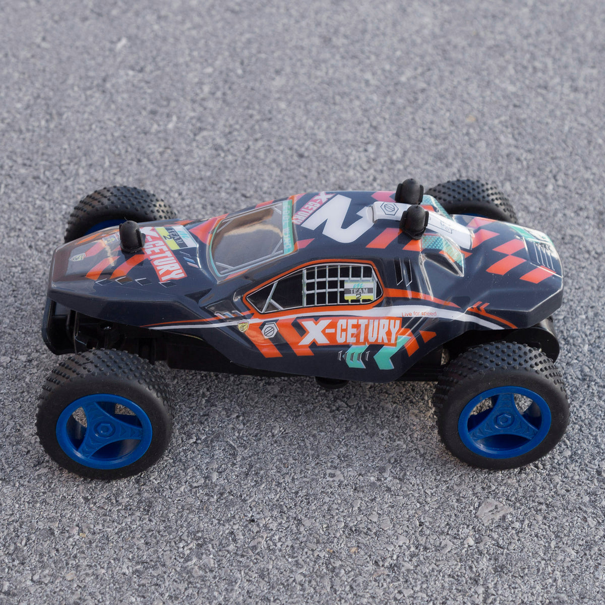 Coche teledirigido ruedas de goma 1:24 Speed & Go