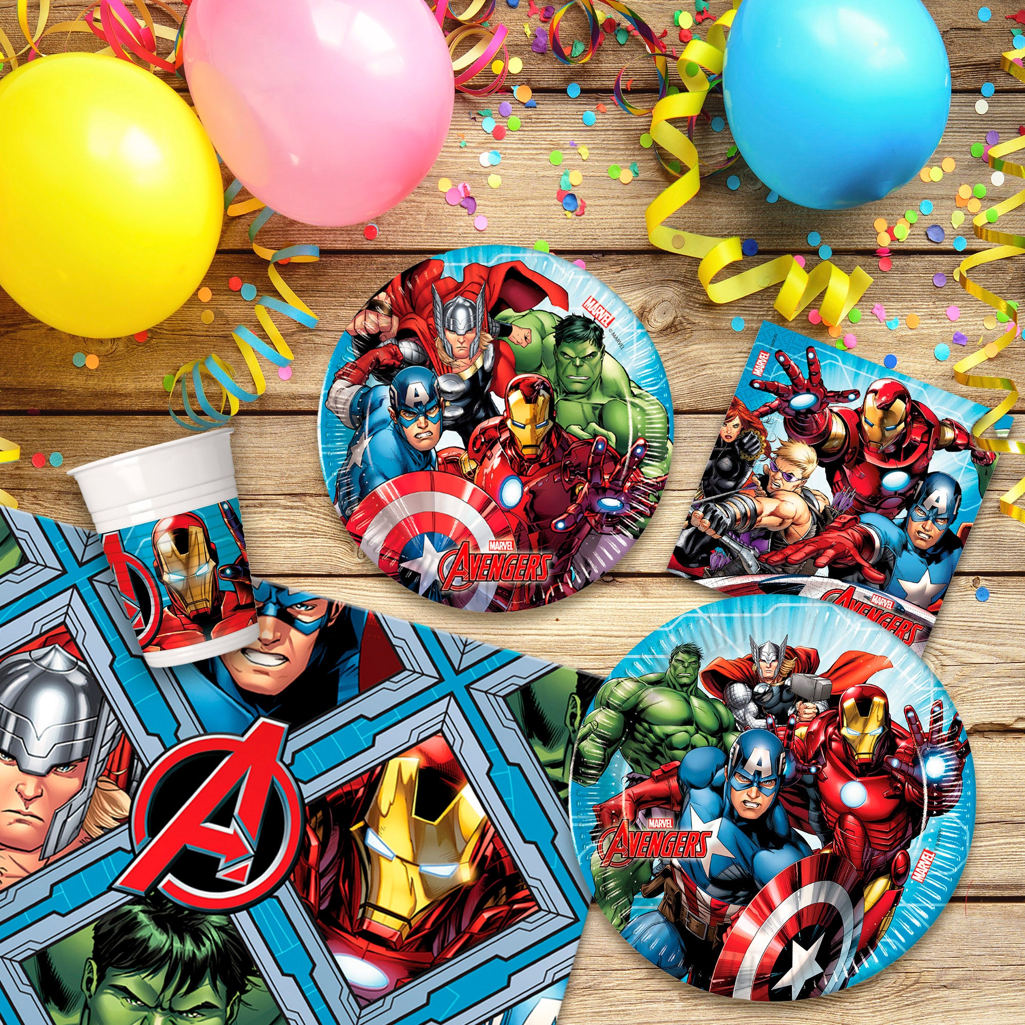 Avengers Set Vajilla infantil y decoración desechable 66 piezas