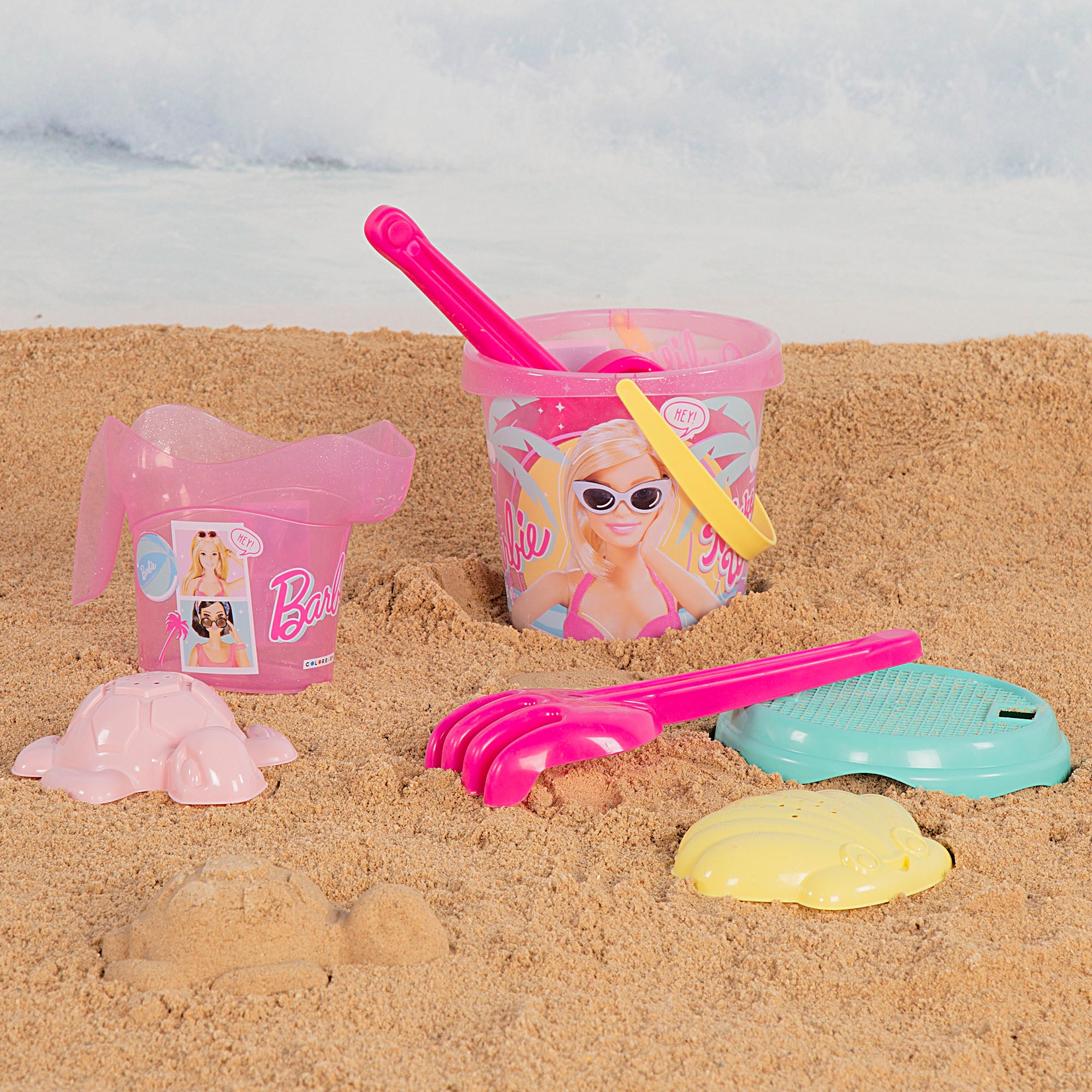 Barbie Set cubo playa con muñeca, accesorios y mochila transporte