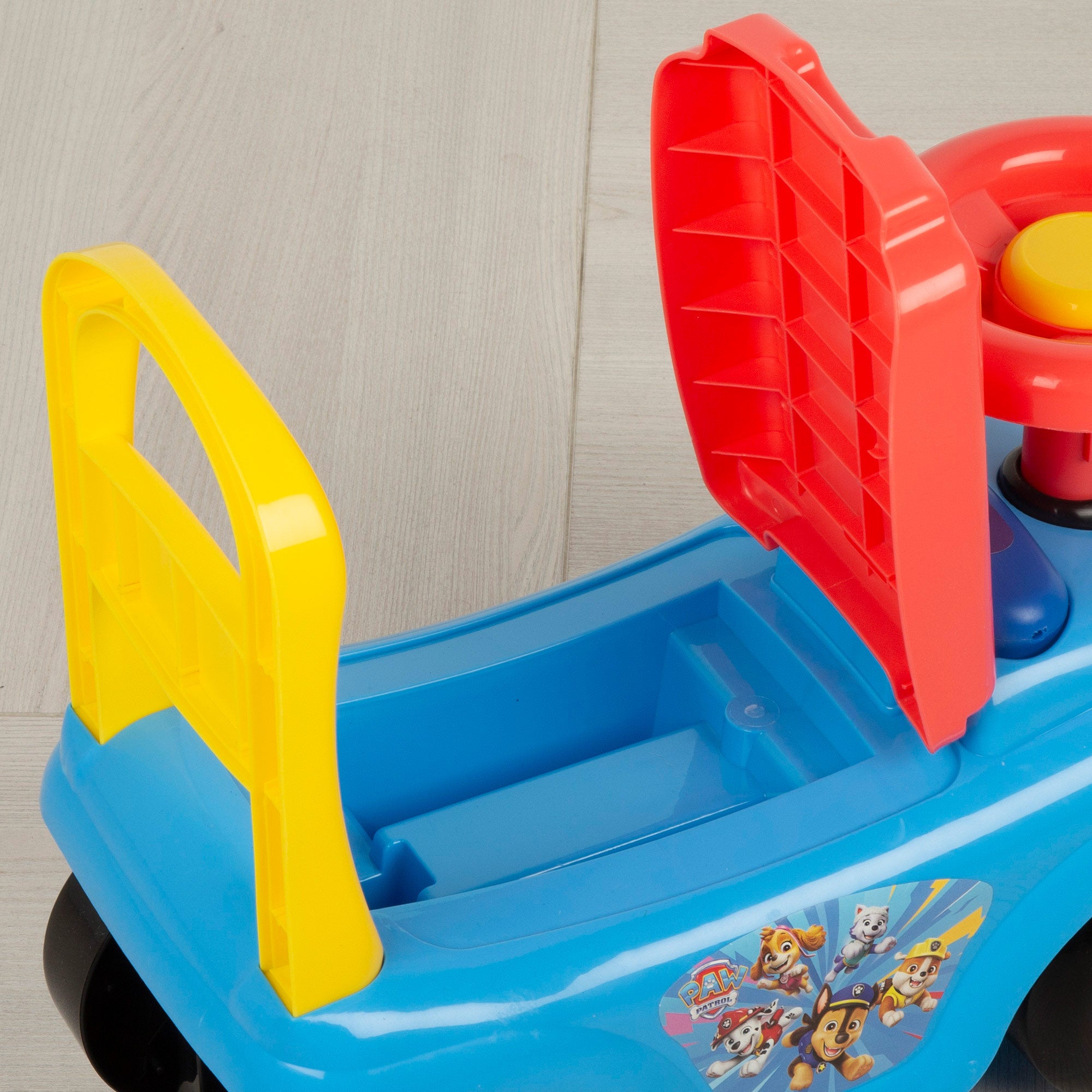 La Patrulla Canina Correpasillos con teléfono, bocina y almacenaje