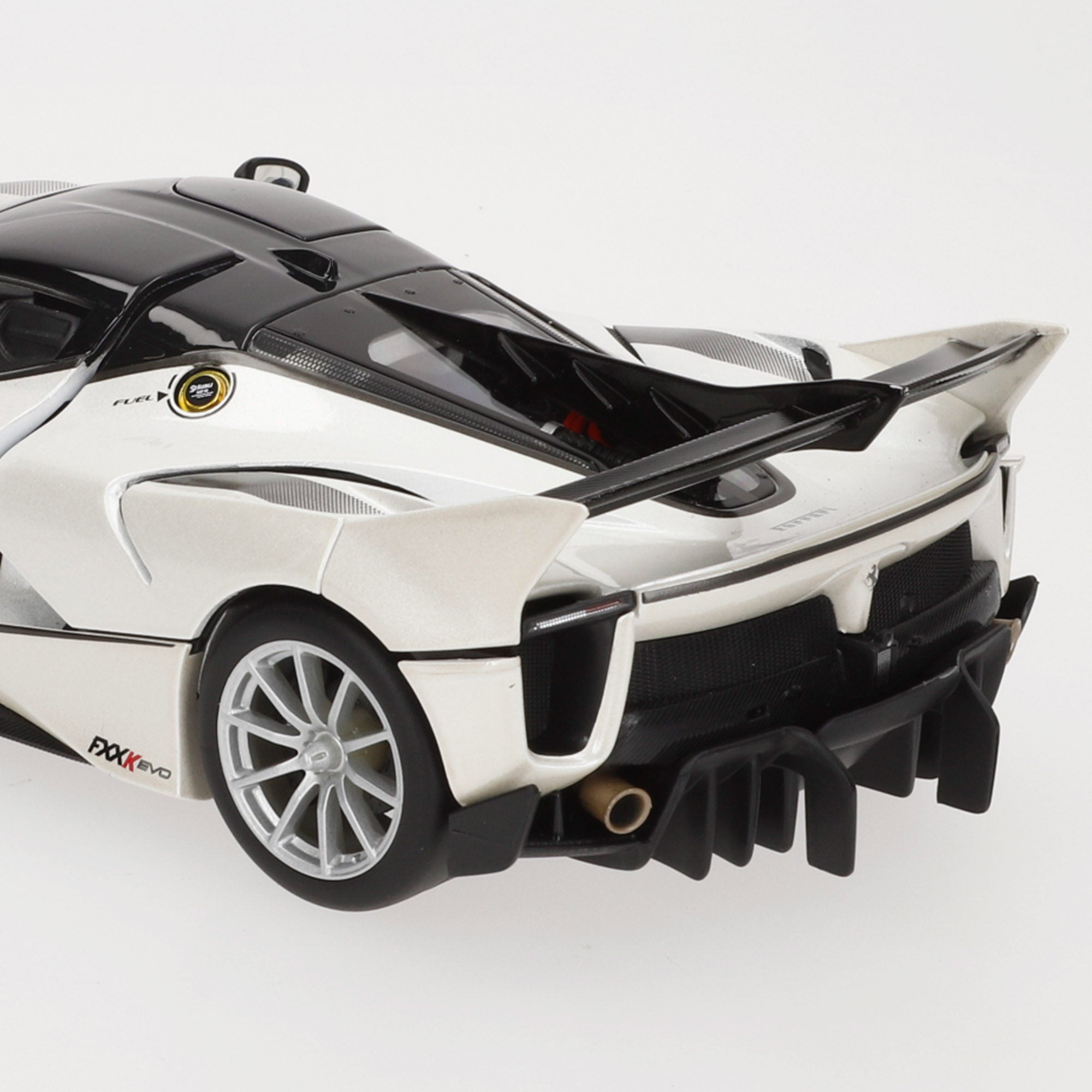 Burago Maqueta Coche Ferrari FXX-K Evo Nº70 1:18