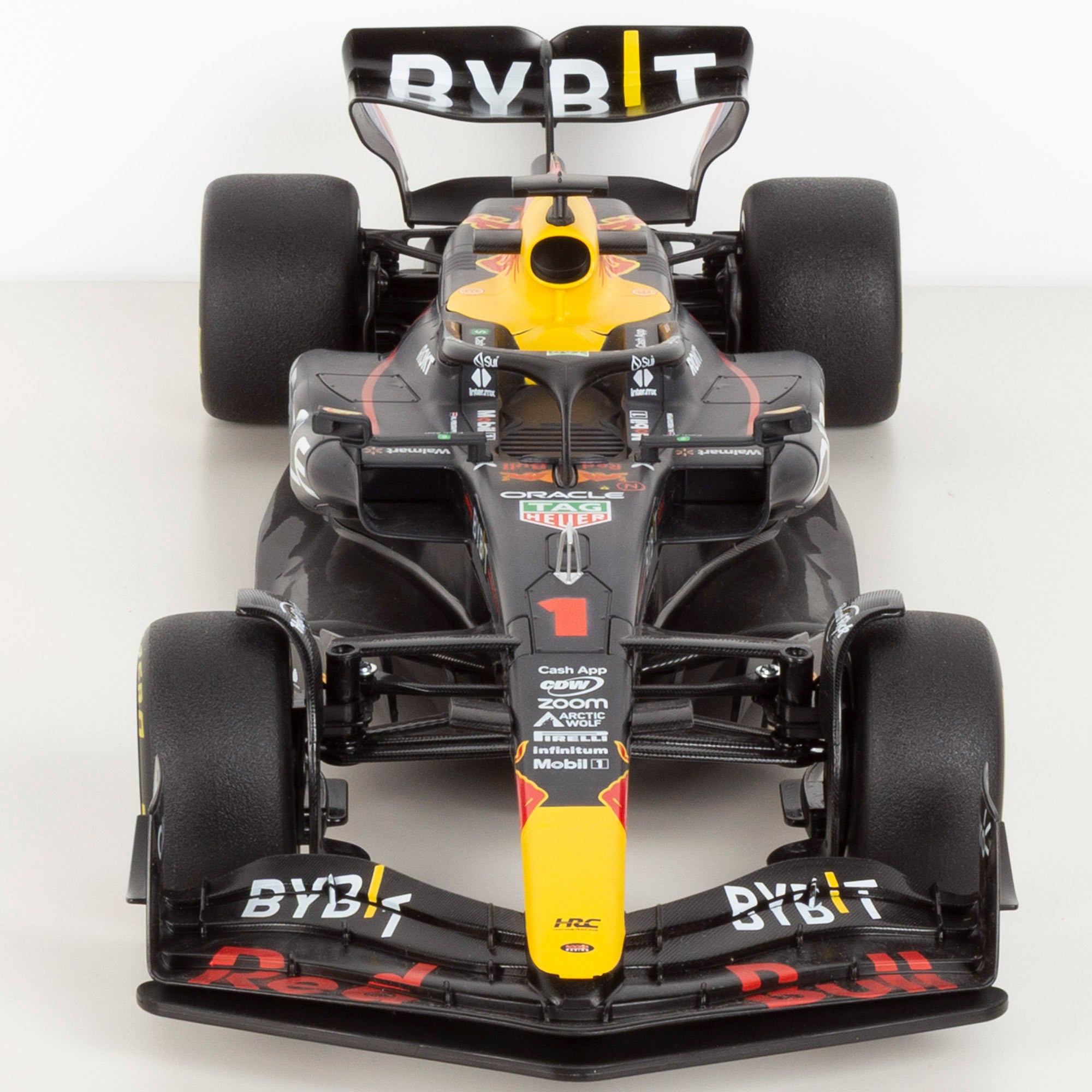 Maisto Coche teledirigido F1 2023 Red Bull Racing RB19 Max Verstappen 1:10