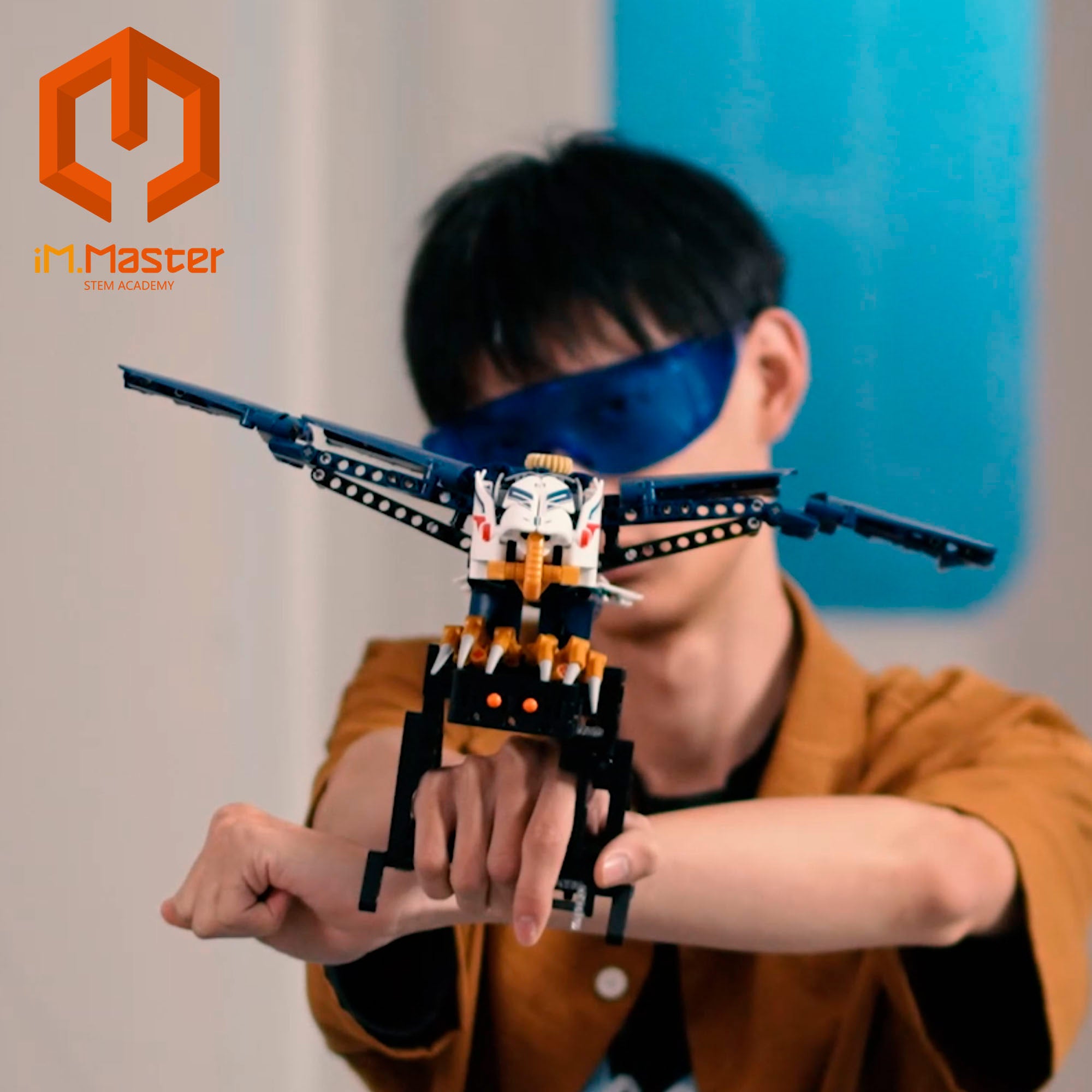 iM.Master Juego de construcción Halcón lanzamisiles - 630 pzas.